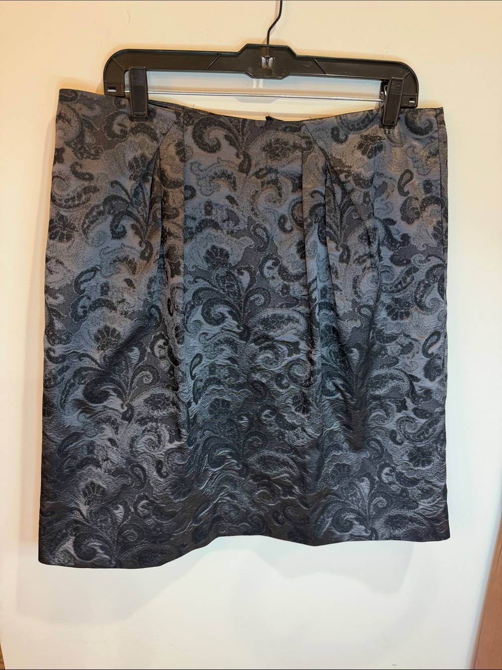 Brooks Brothers Black/Gray Jacquard Damask Pleated Skirt, 12